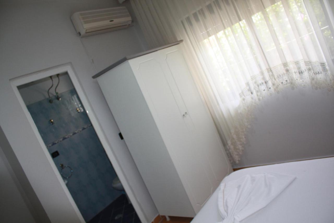 Kanina Hotel&Hostel Sarande Exterior photo
