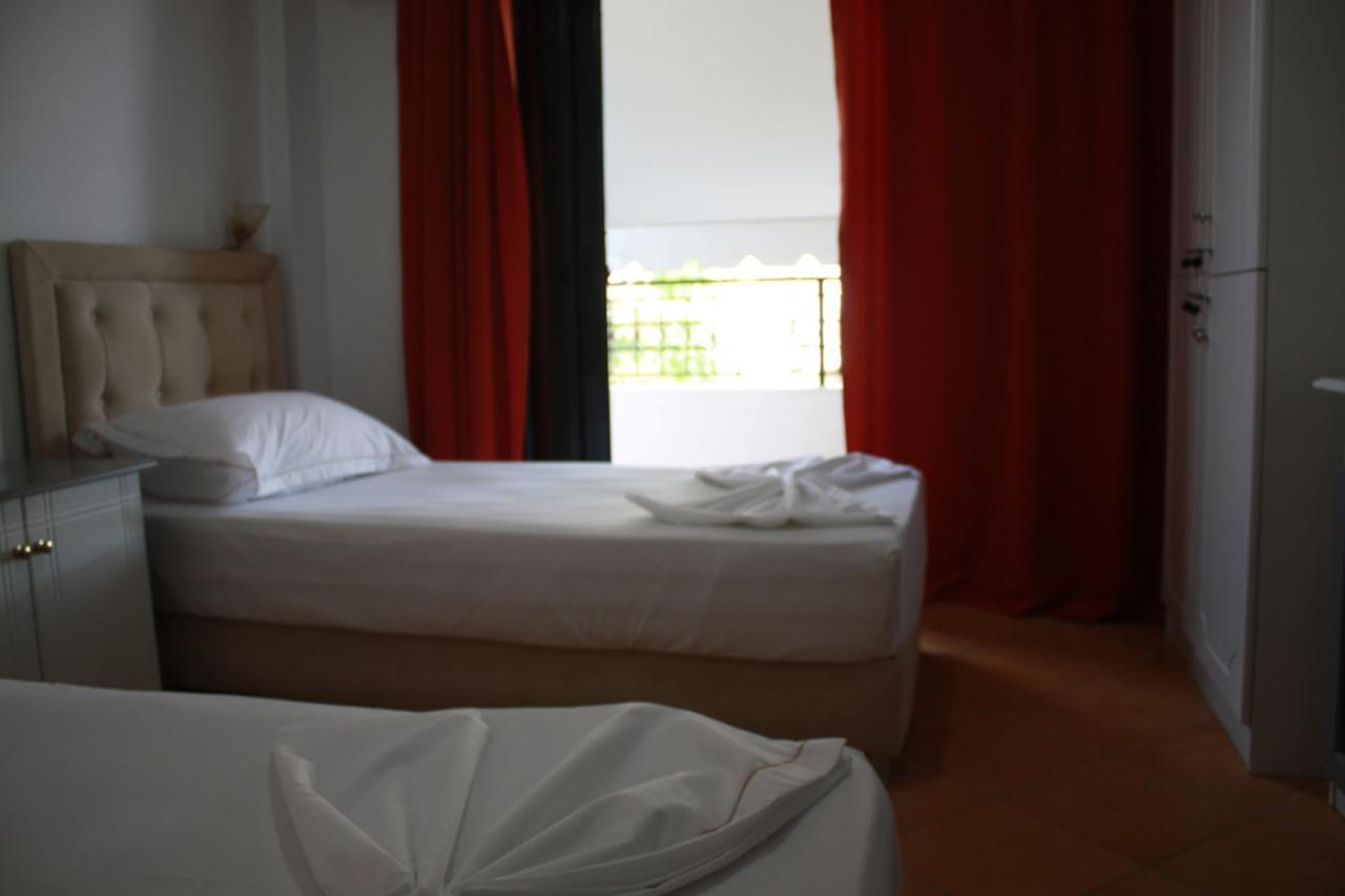 Kanina Hotel&Hostel Sarande Exterior photo